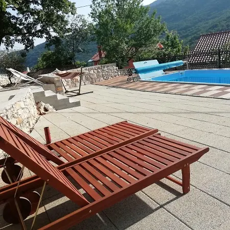 Holiday home Homes Mirjana *
